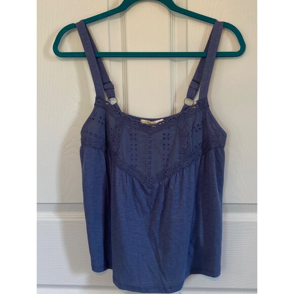 Blue Crochet Lace Detail Sleeveless Top With Adjustable Straps By Rewind - Women - Picture 1 of 13